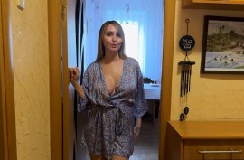 Сын в маске выебал маму порно