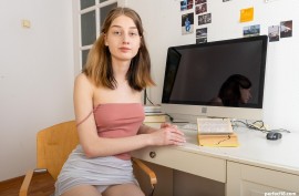 Порно азиаты сосут грудь