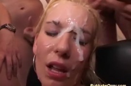 Пися мамы
